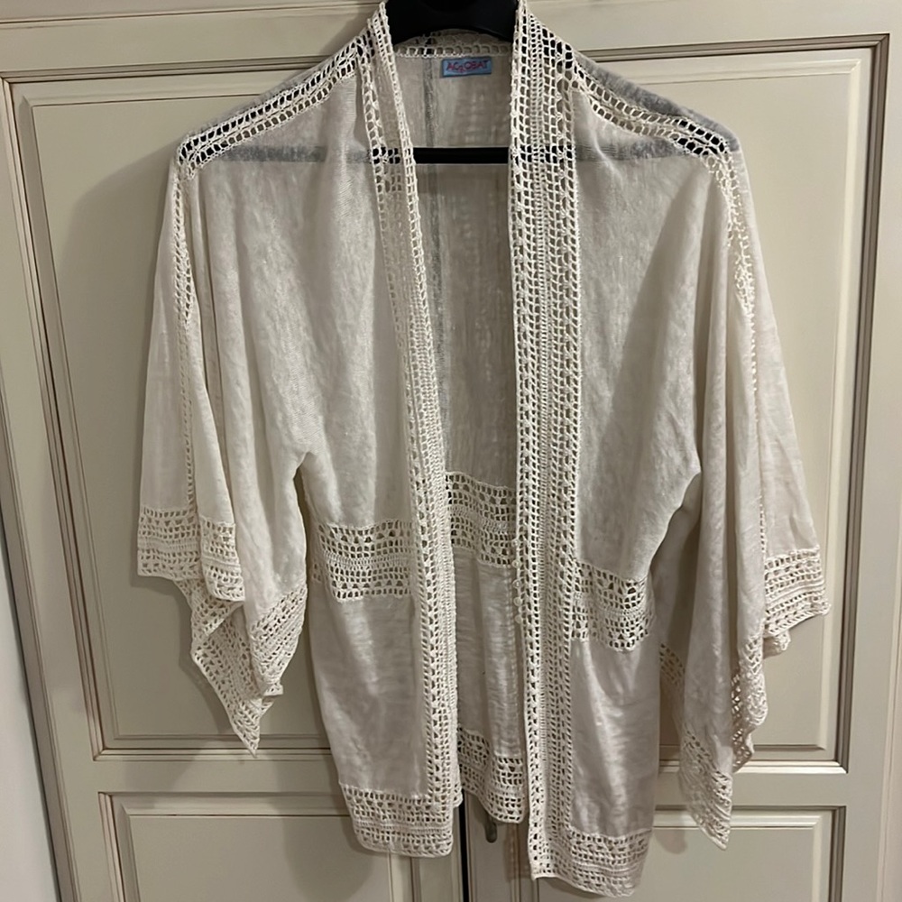 Acrobat top